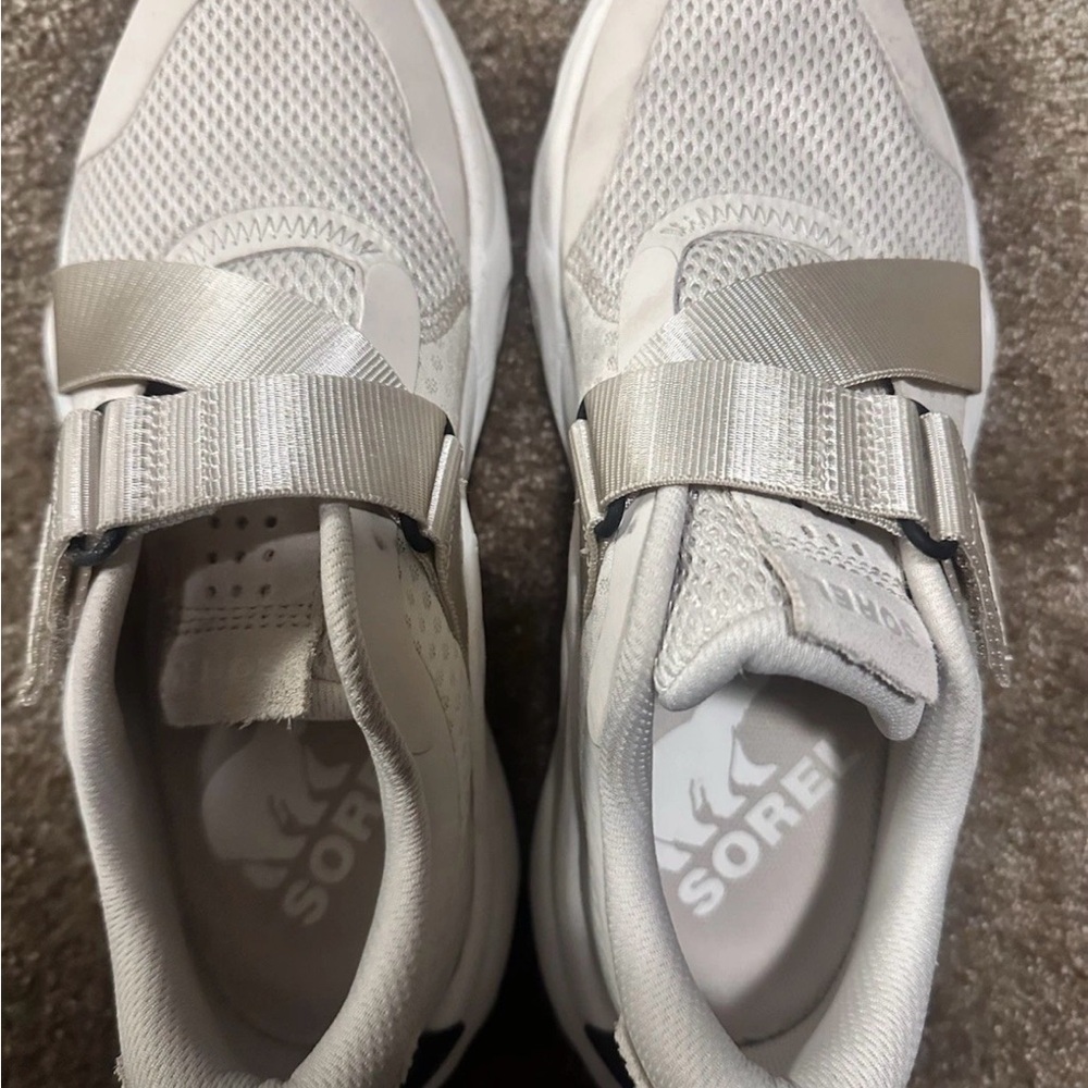 Sorel Women's White Sneakers with Velcro strap